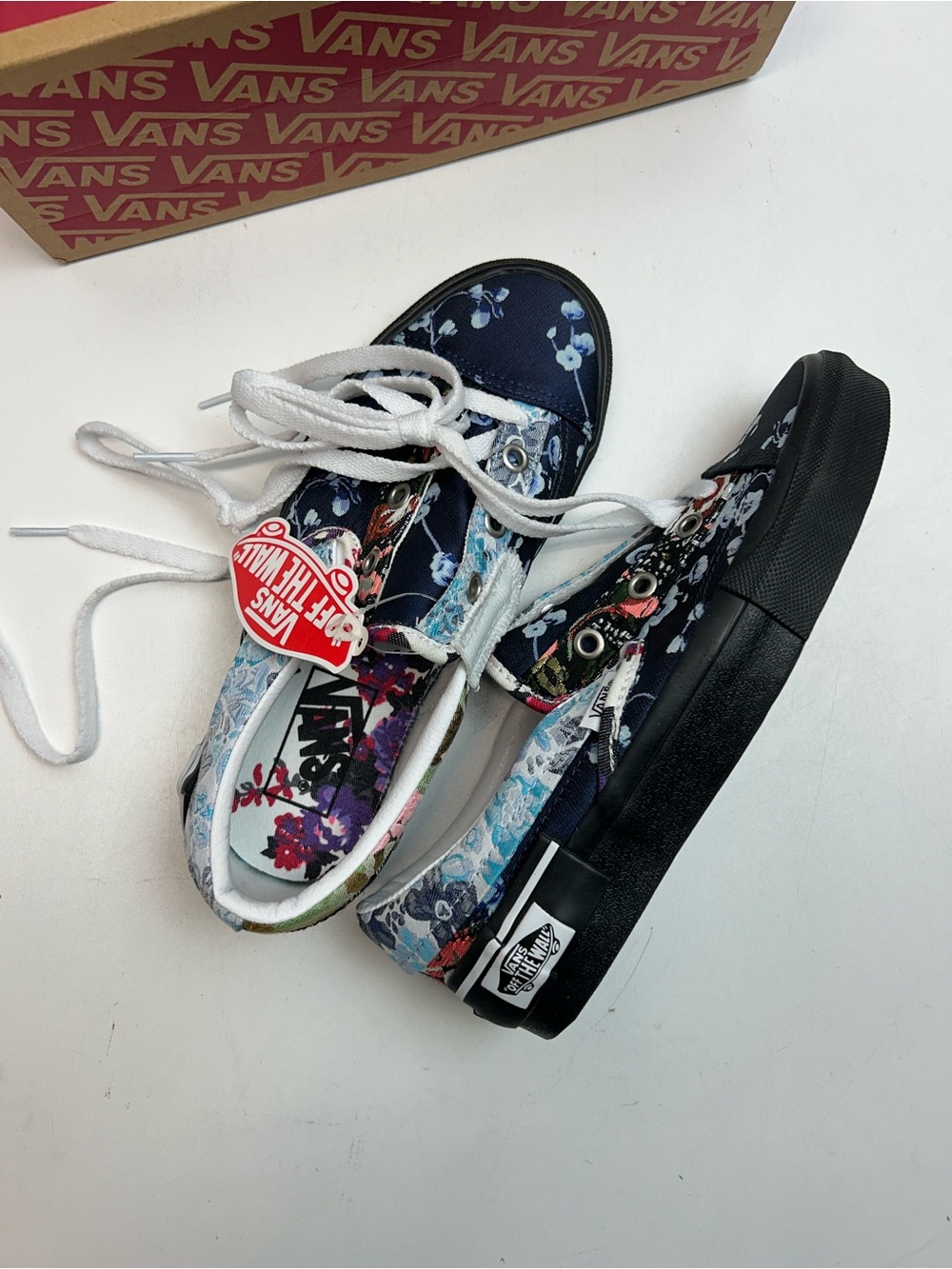 Vans Off The Wall Japanese Cherry Blossom Floral Sneakers - Size 5 BNIB